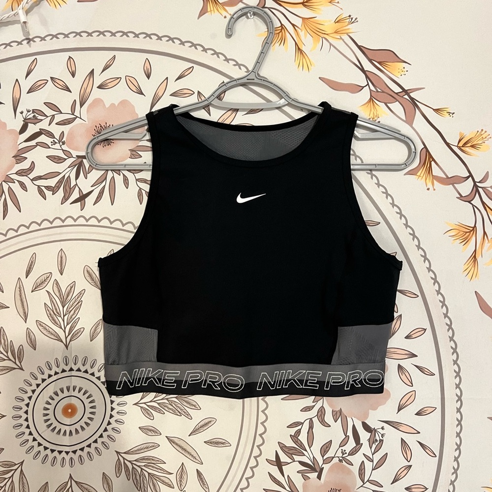 Nike Pro top
